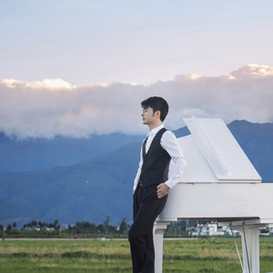 欧洲精品久久伊人一区二区
